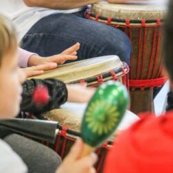 Lerne Rythmic und Trommeln